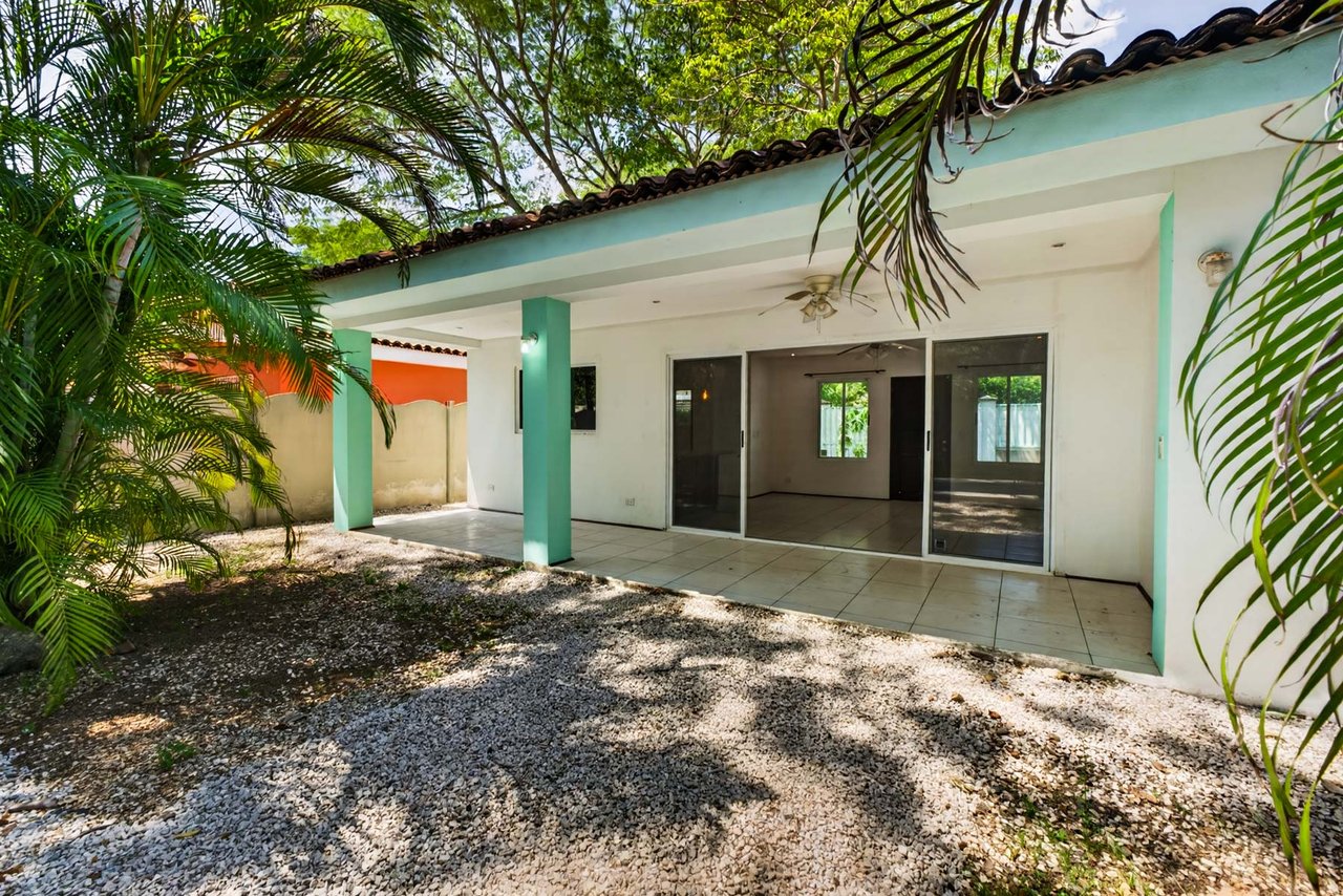 Casa Patita | Charming 2BR Beach Home with Private Pool in the Heart of Surfside Potrero
