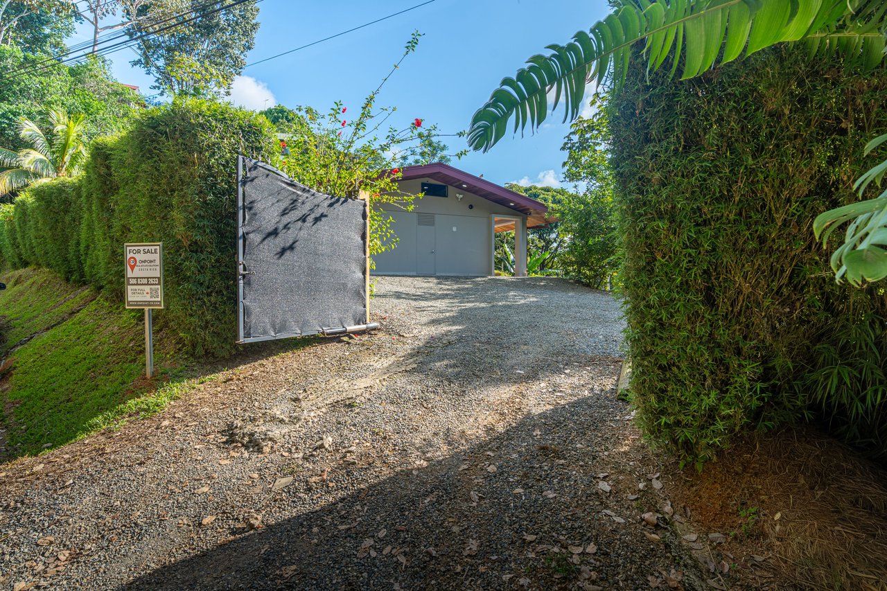 Casa Sea Breeze- Spectacular Ocean-View Home and Guest Villa in Prime Ojochal Location