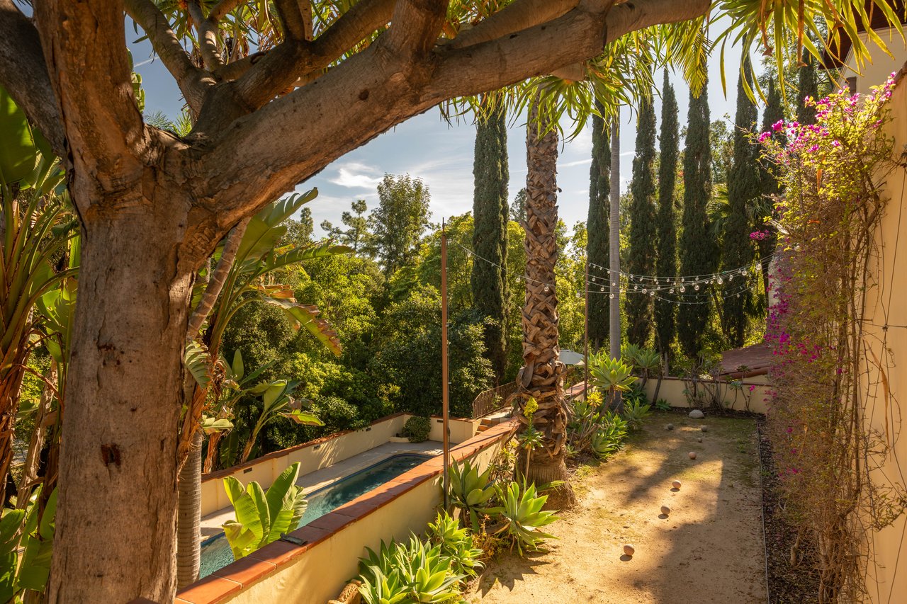 200 Fern Dr, Pasadena