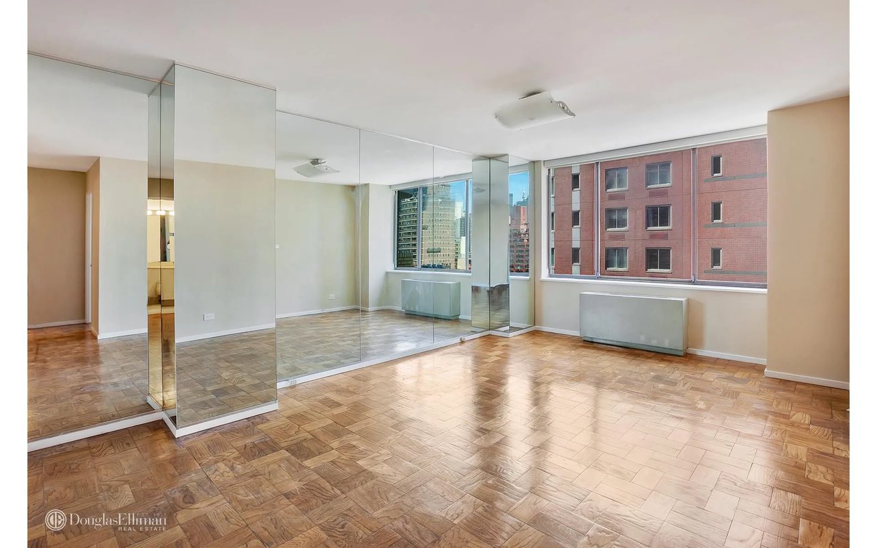 311 East 38th Street Unit: 9A