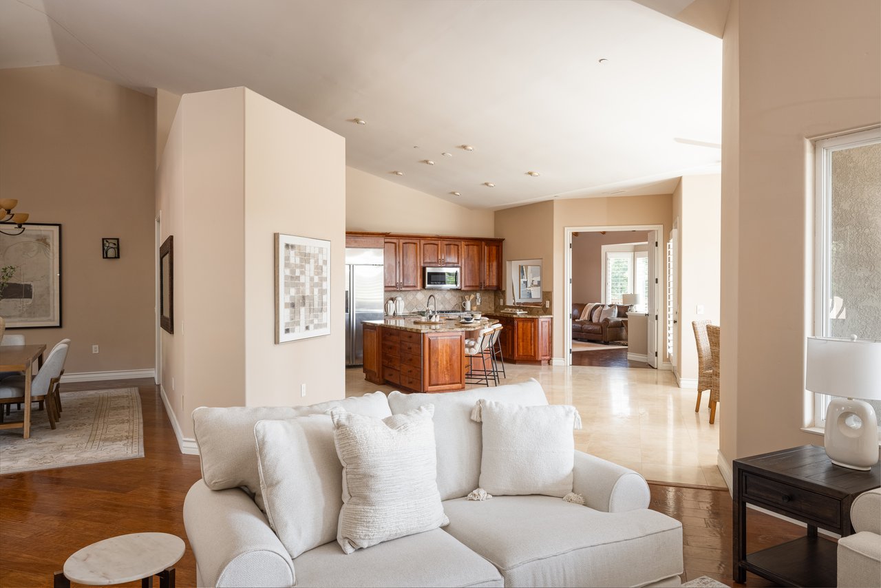 15275 Eastvale Rd