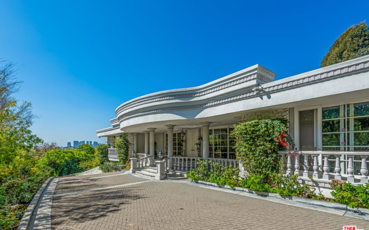 855 Loma Vista Dr