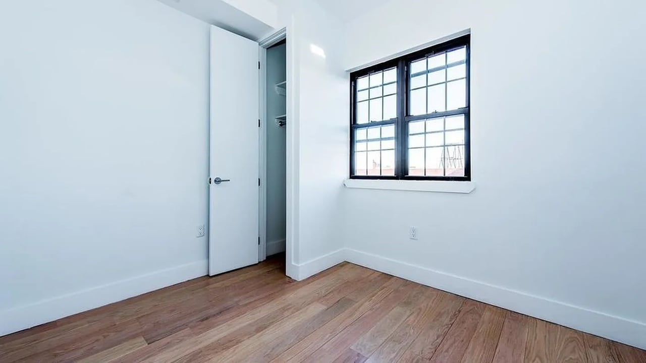 1319 Bedford Ave 5