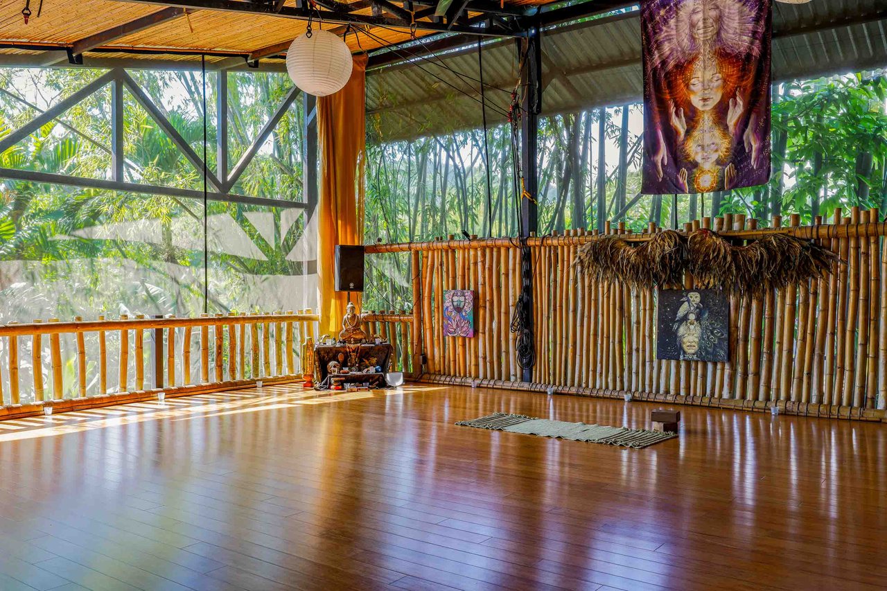 Profitable Business Dominical Yoga Retreat Property with Ocean Views