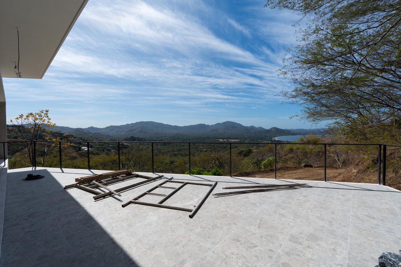 Villa Raoli | Get ready to live in your dream home in the stunning Pacific Heights!