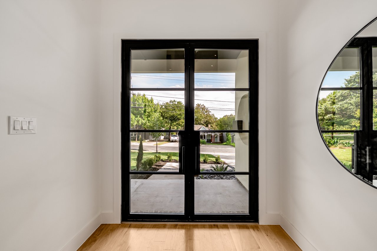 8815 San Leandro Drive