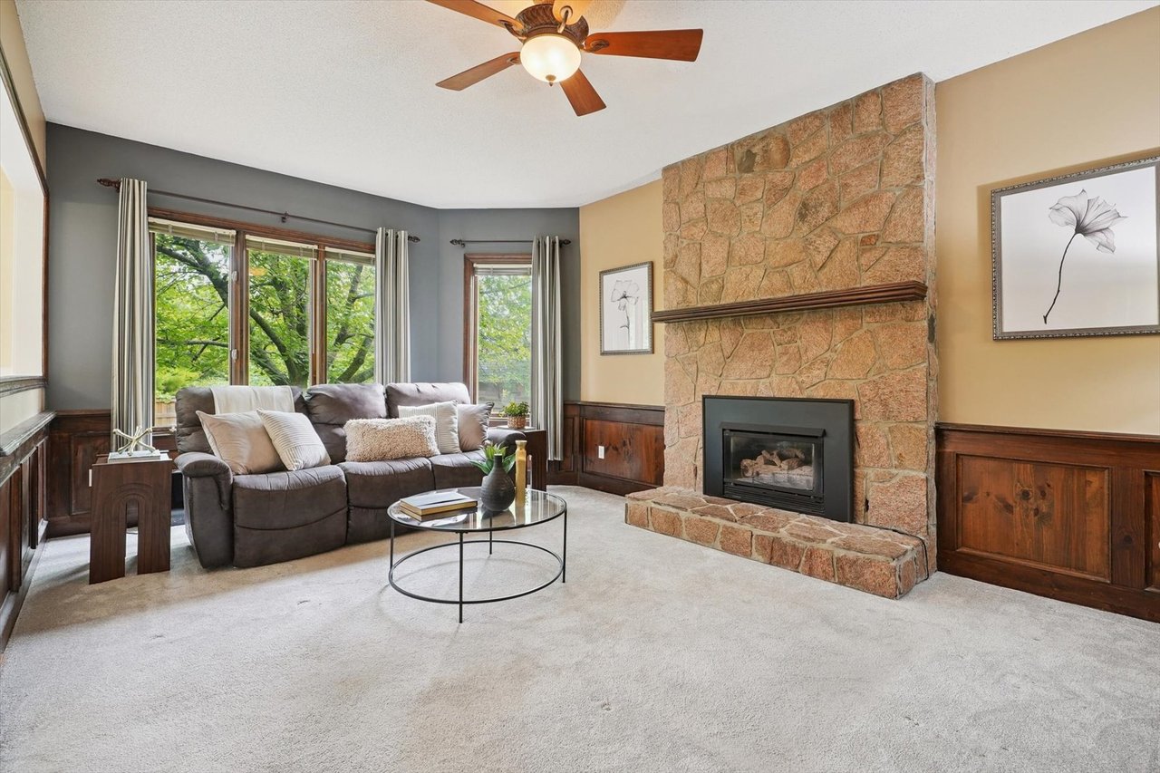Executive Living in the Heart of Tyandaga