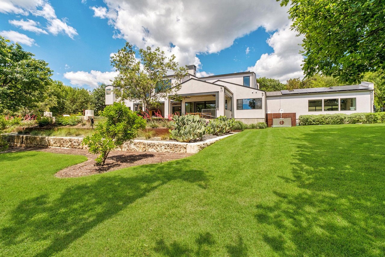 203 Wildcat Hollow and 100 Redbud Trail