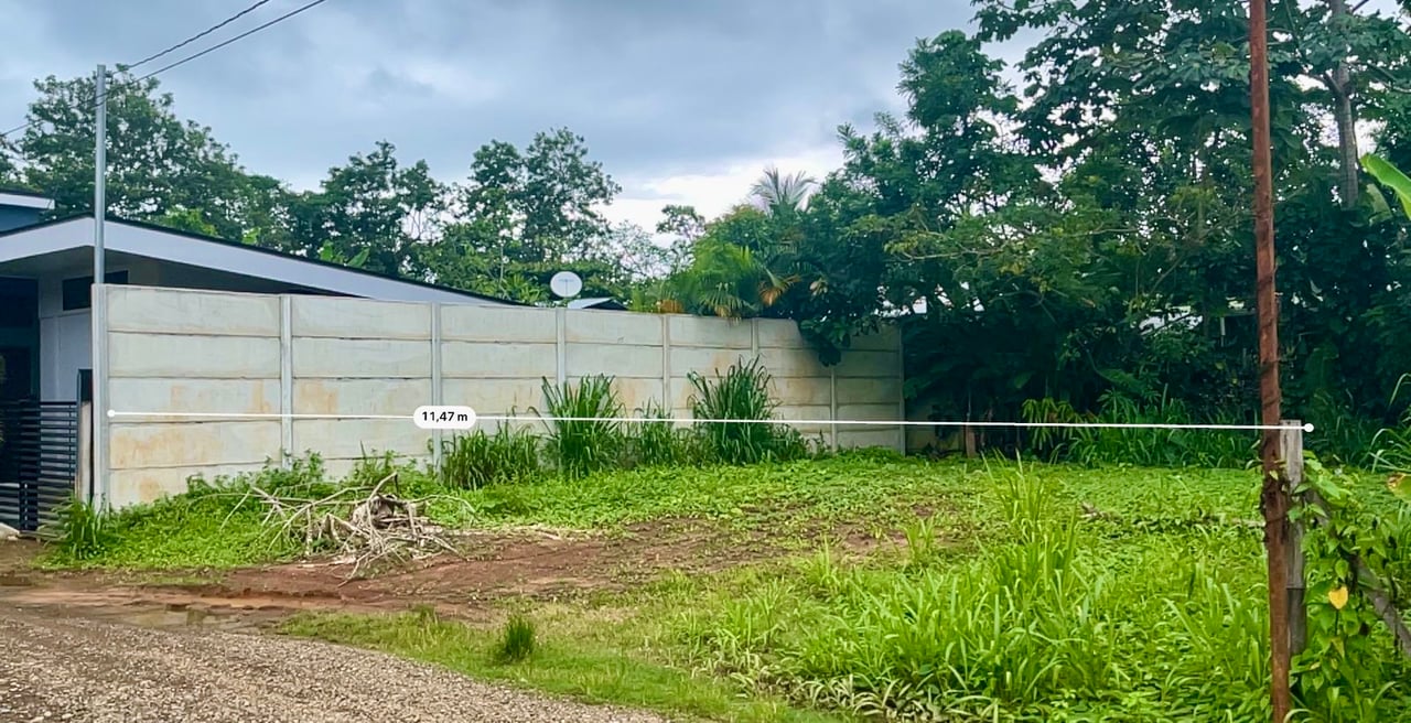 Lot in Uvita, Walking Distance to Amenities
