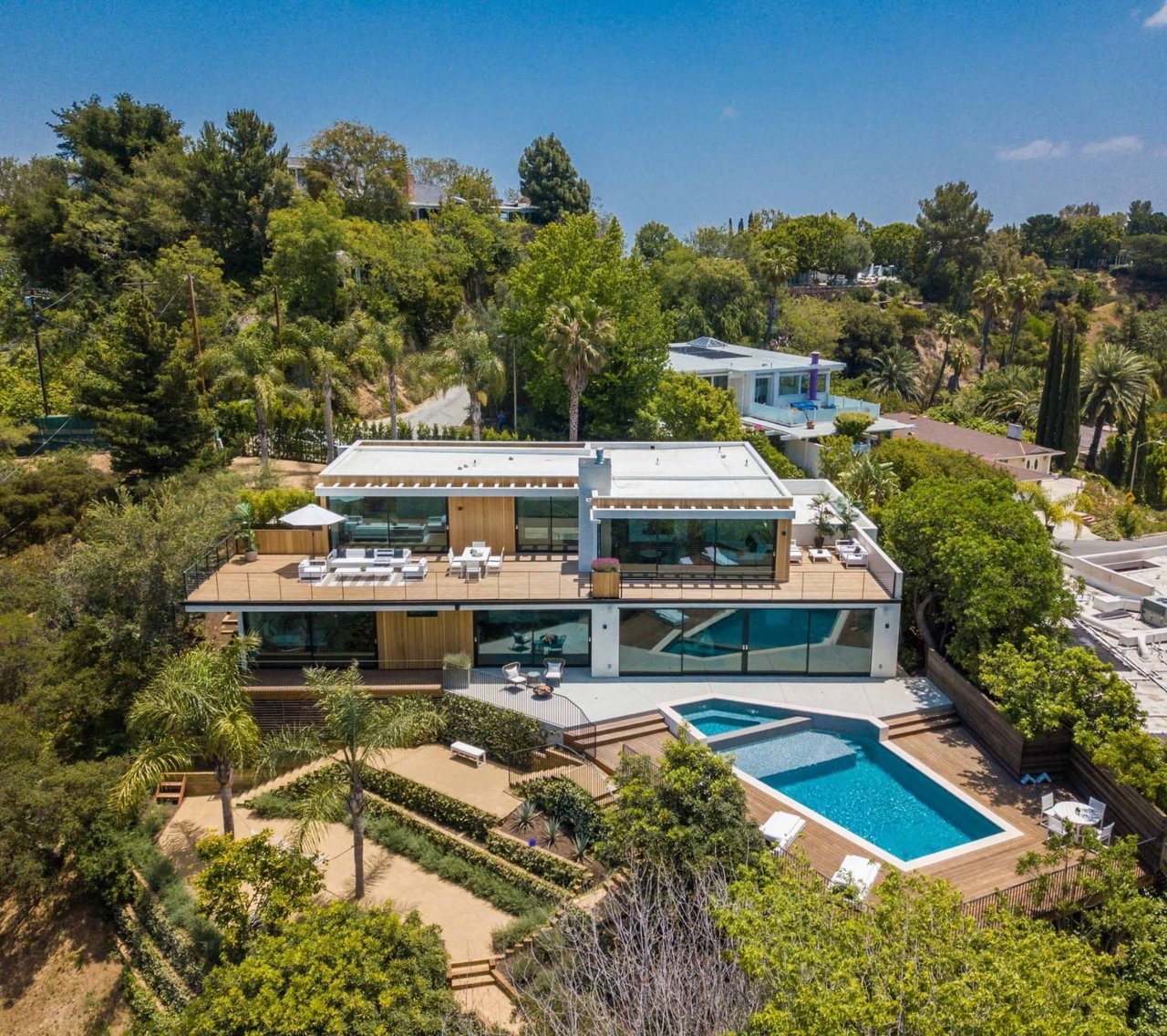 9040 Alto Cedro Drive