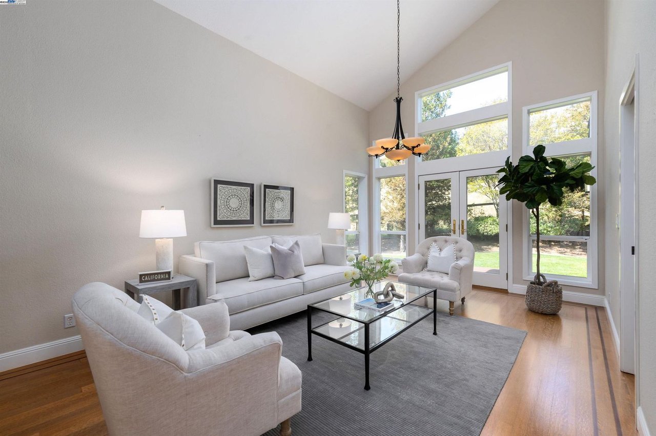 1398 Benedict Ct