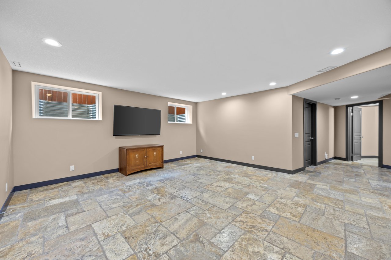 139 Tuscany Ridge Close NW
