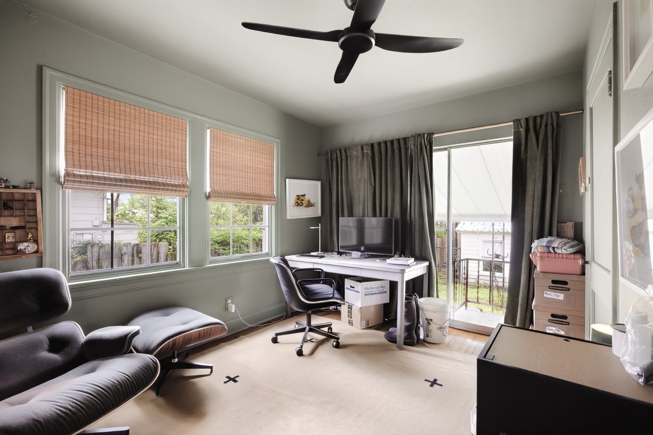 3207 Bridle Path