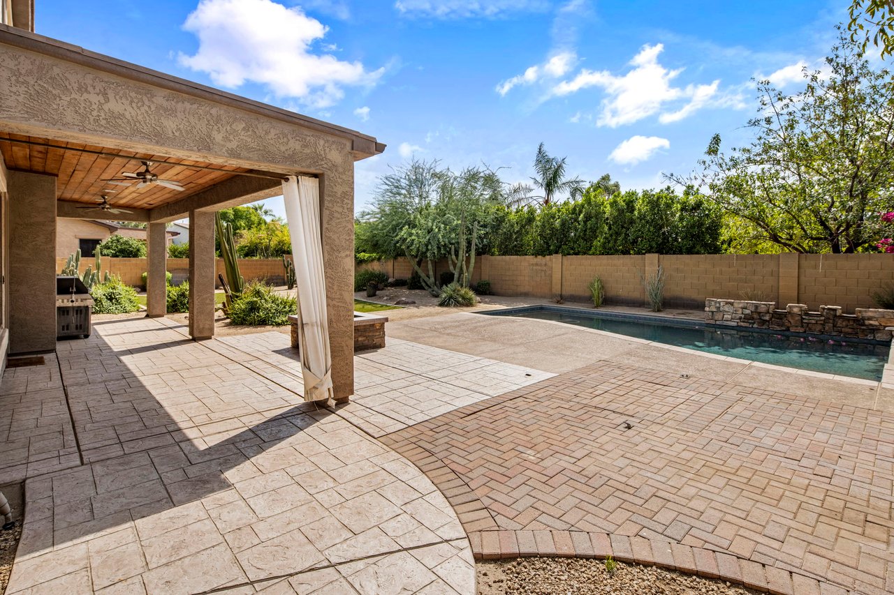 315 E Mary Ln