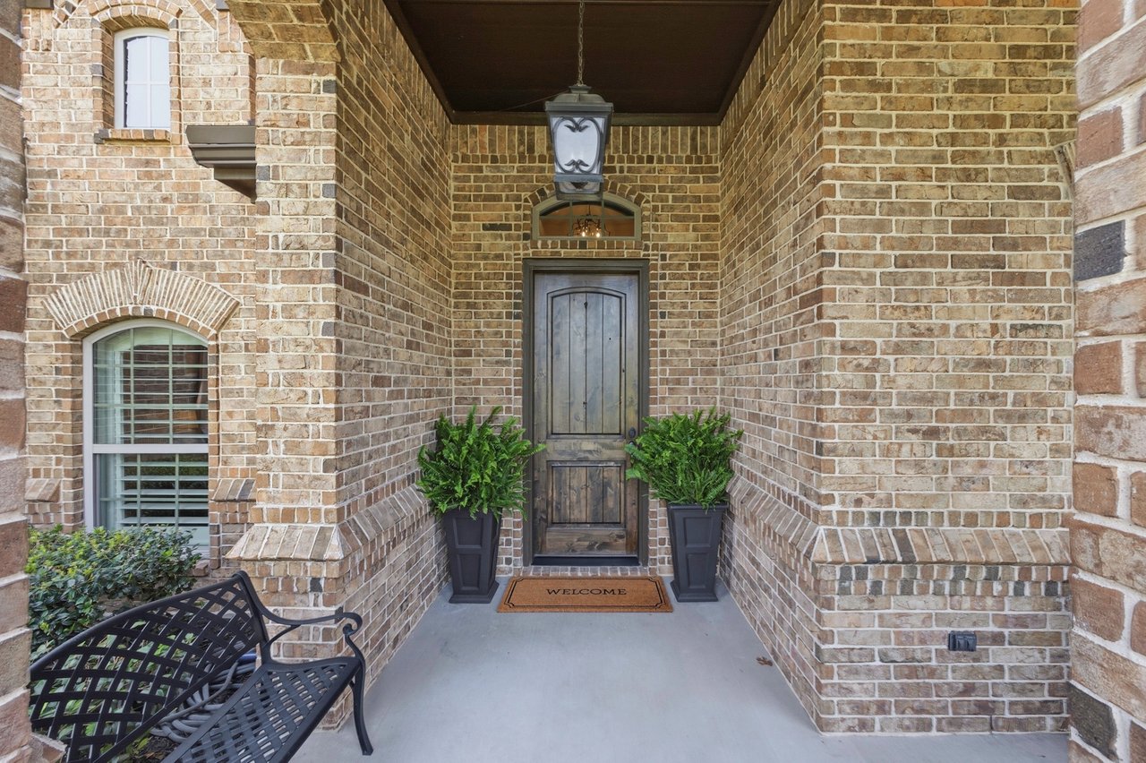 Gated Community Minutes from Eagle Mountain Lake!