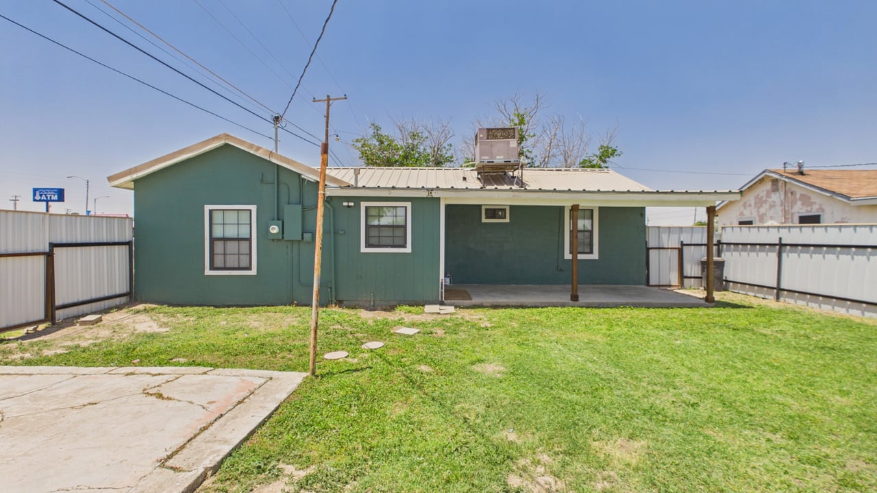 1006 N Texas Ave