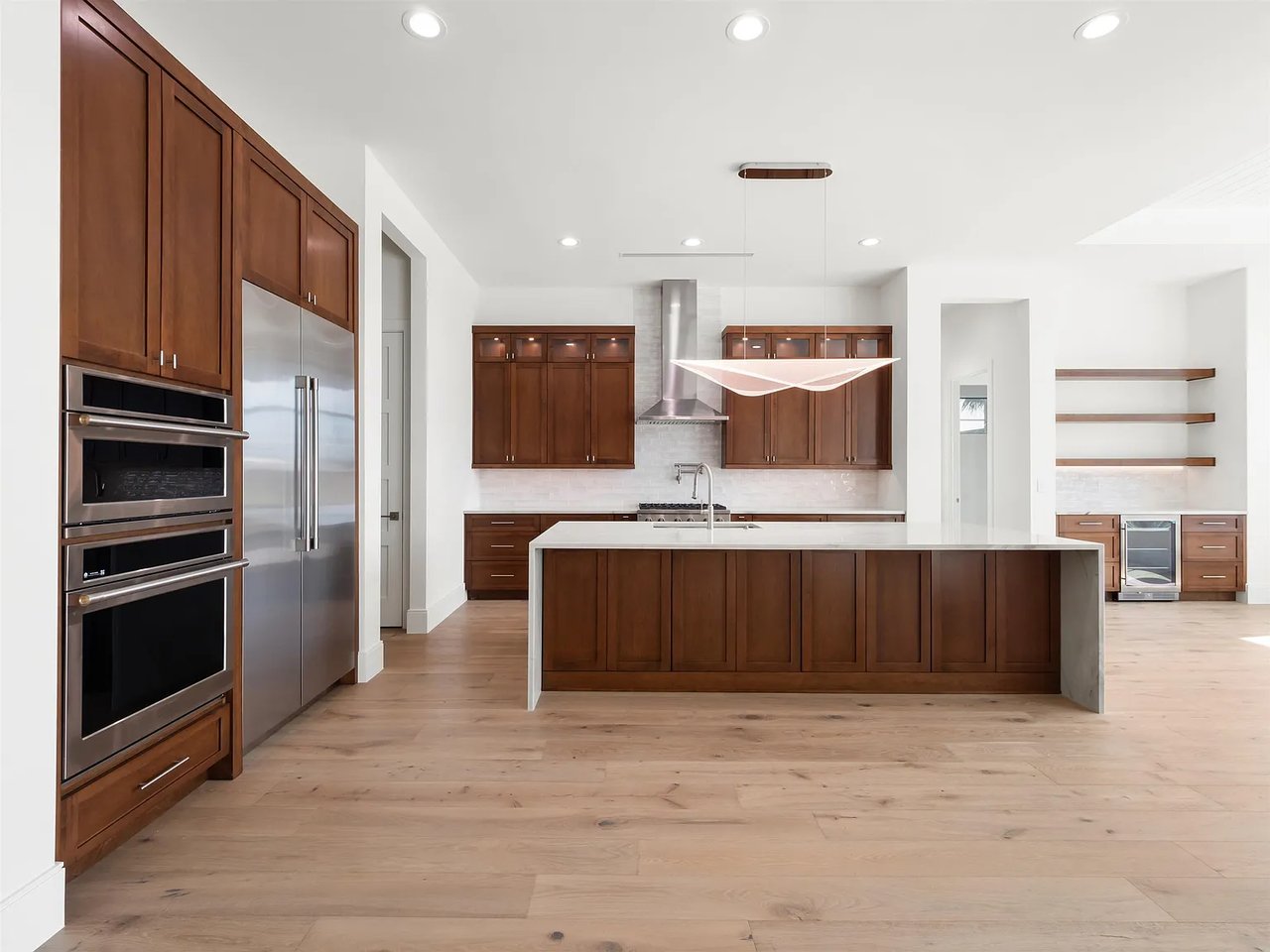 846 Cypress Lake CIR