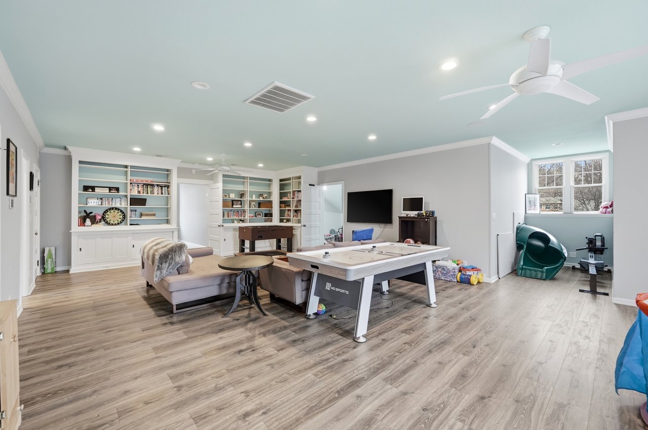 4009 Beechwood Avenue, Cincinnati, OH 45229 