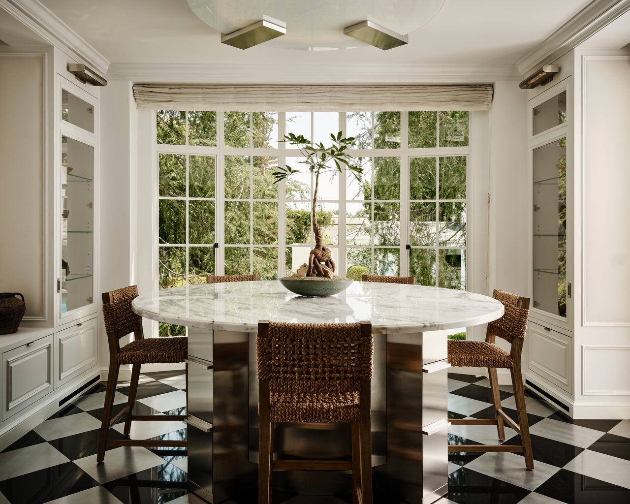 826 Greenway Dr, Beverly Hills 