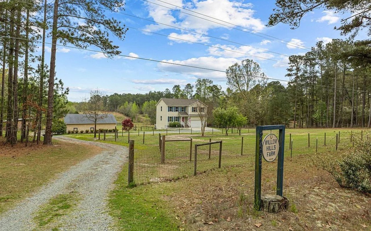 2493 Hillmon Grove Rod