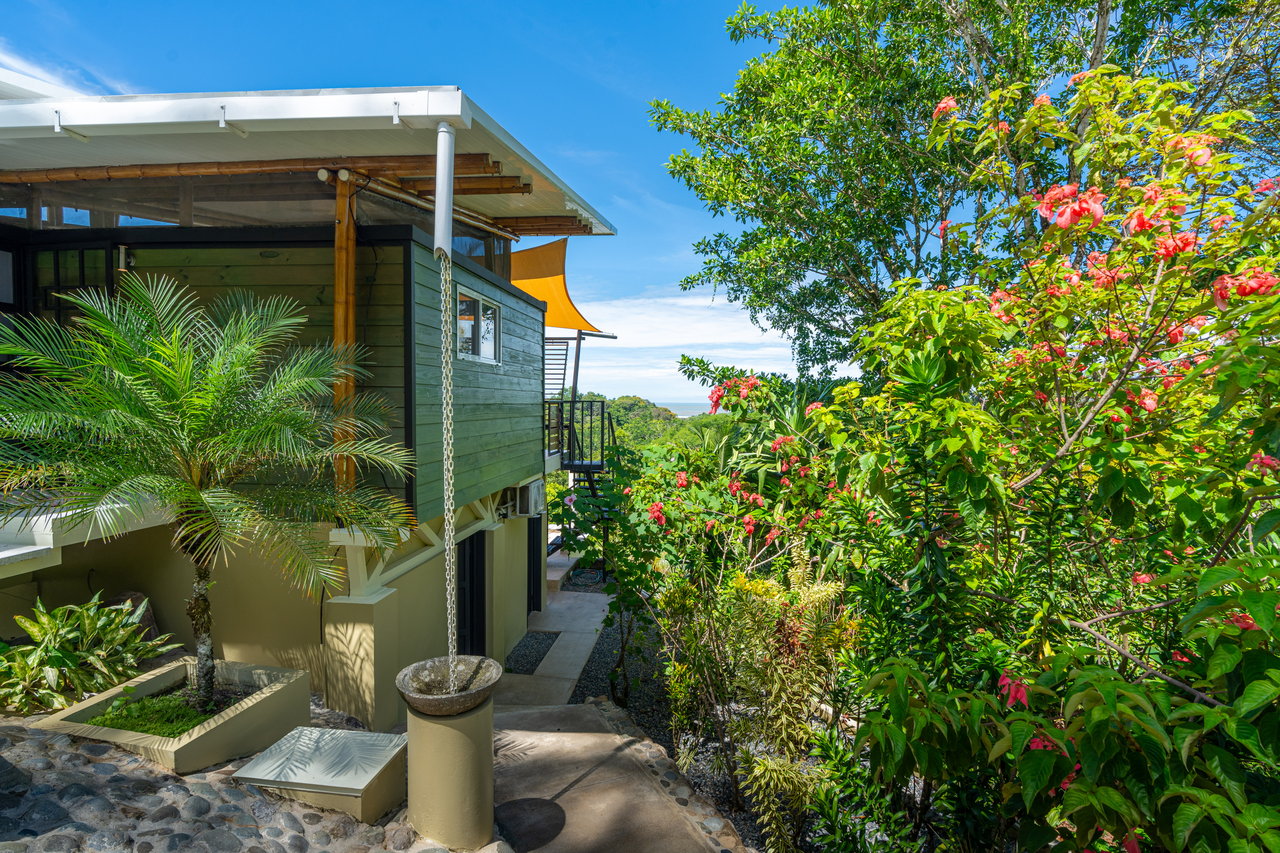 Casa Chiquita - Ocean View Retreat in the Heart of Ojochal – 3 Bed, 3 Bath with Pool, Fruit Trees & Prime Location