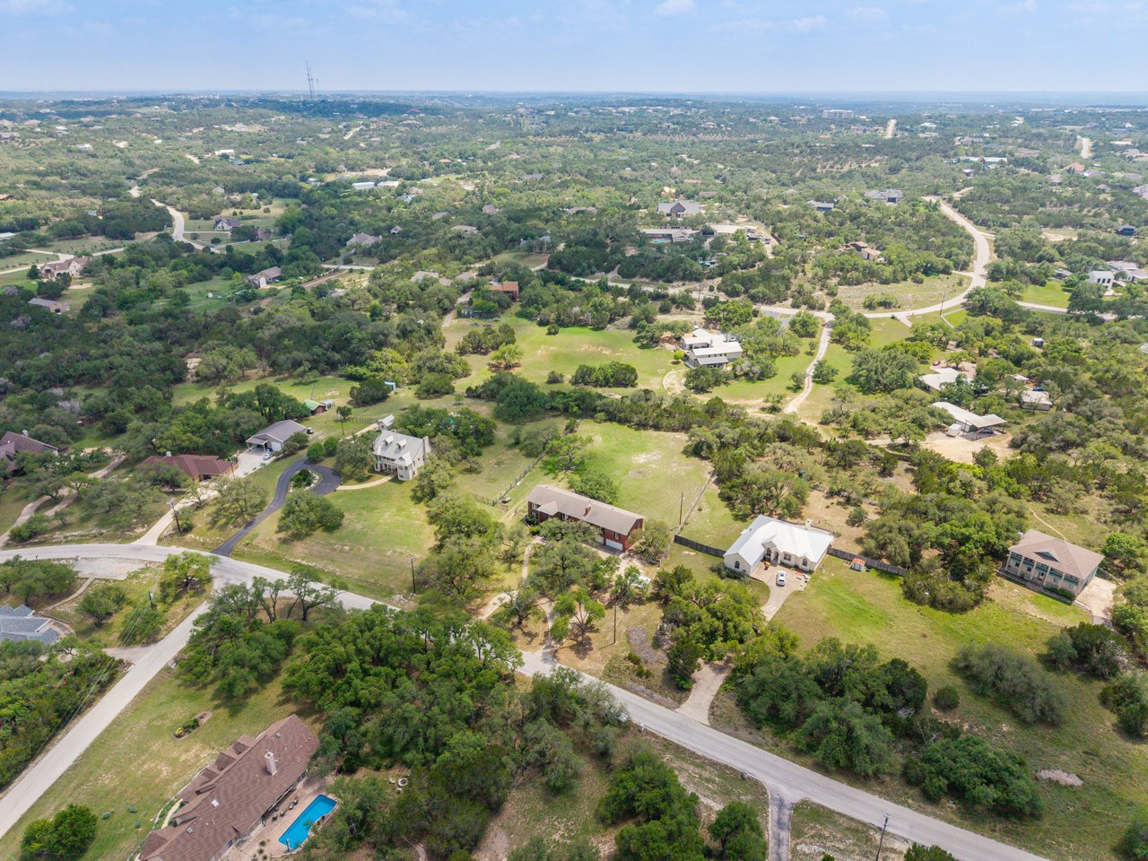 Fully Reimagined Hill Country Retreat w/ Private Guest Apartment + 3-Car Garage