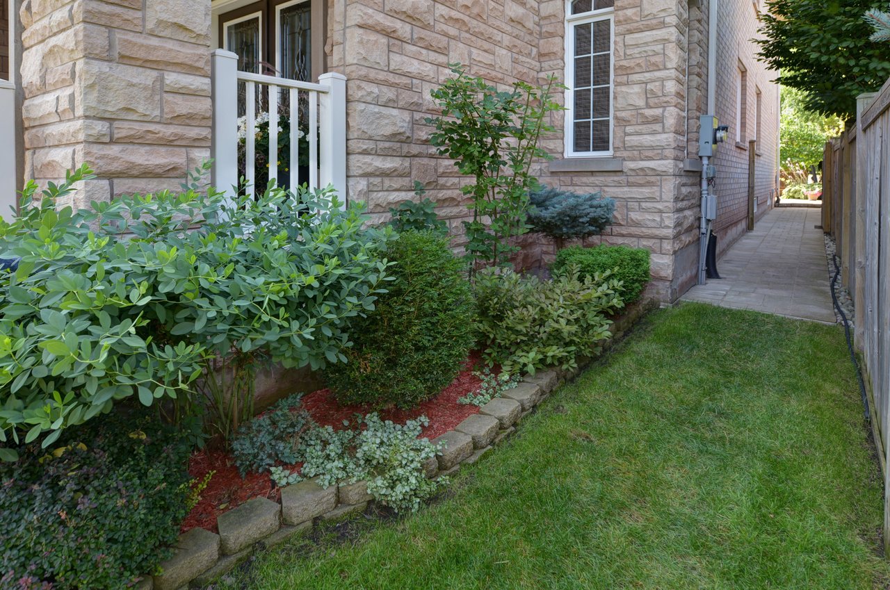 2316 Hall Manor Dr