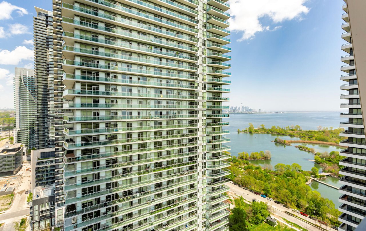 30 Shore Breeze Drive Unit: 2213