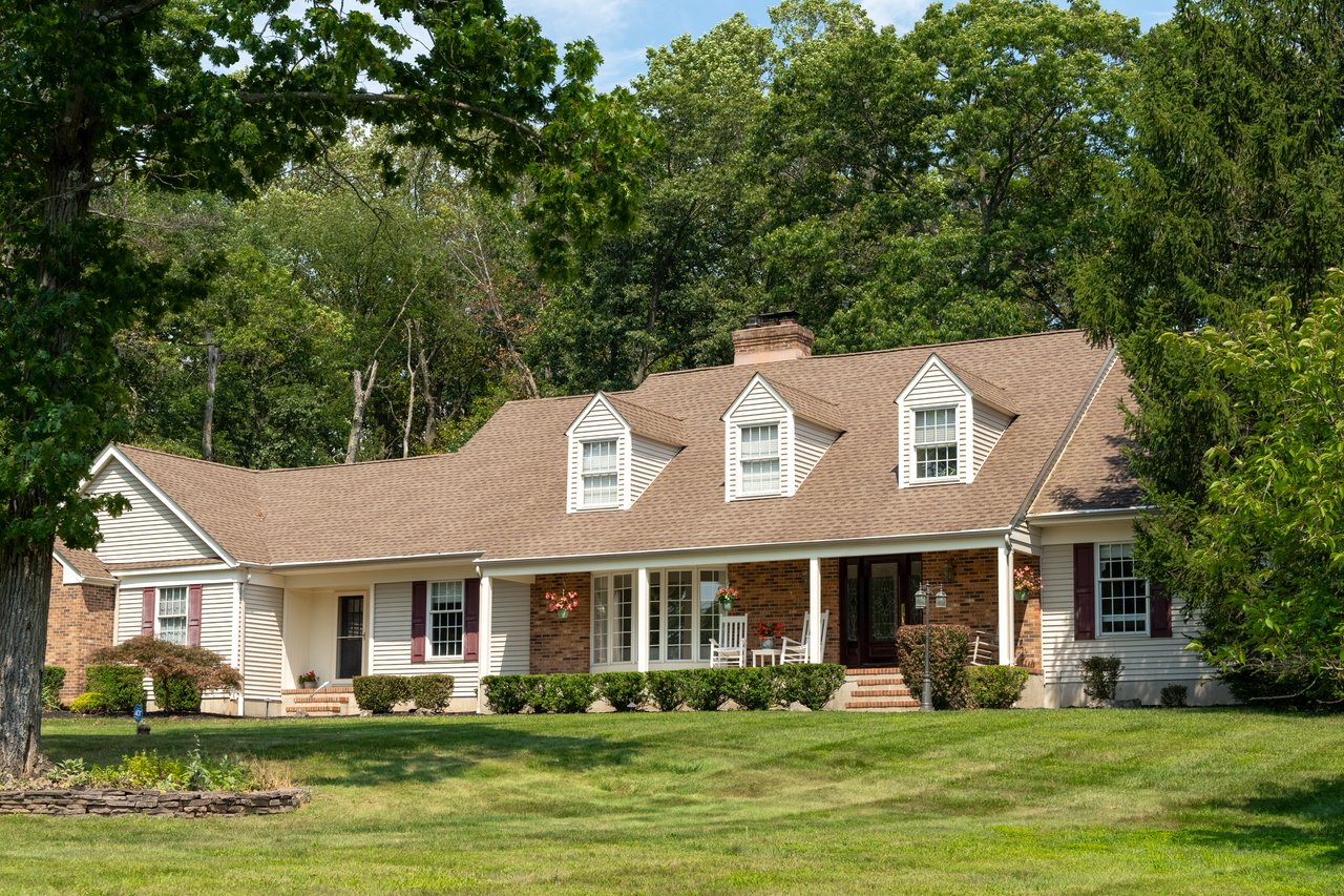 3 Colt Rd