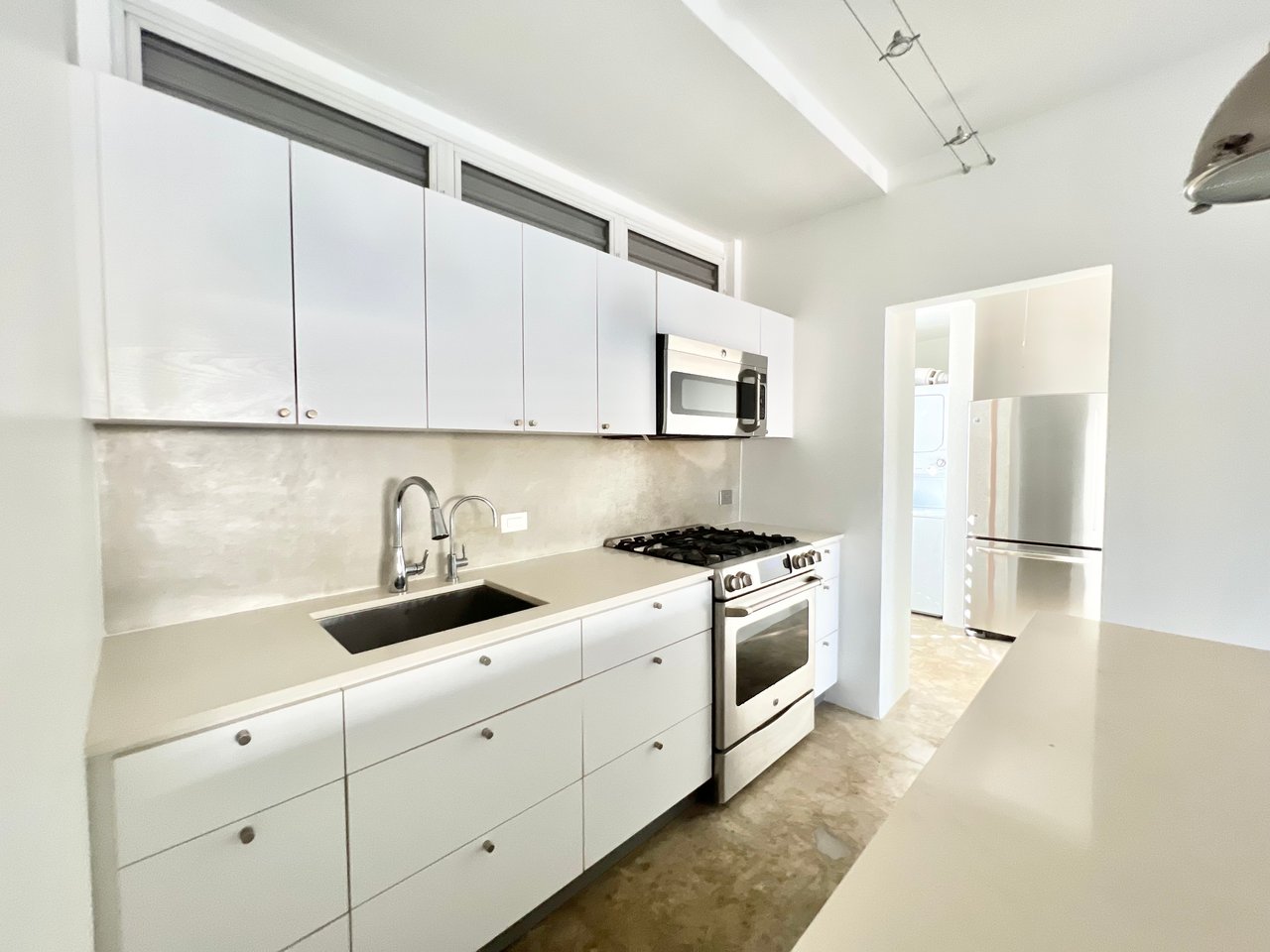 Cond. Nilsa | Miramar, San Juan