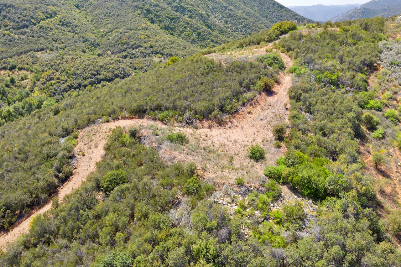 2 La Cresta Highlands Circle