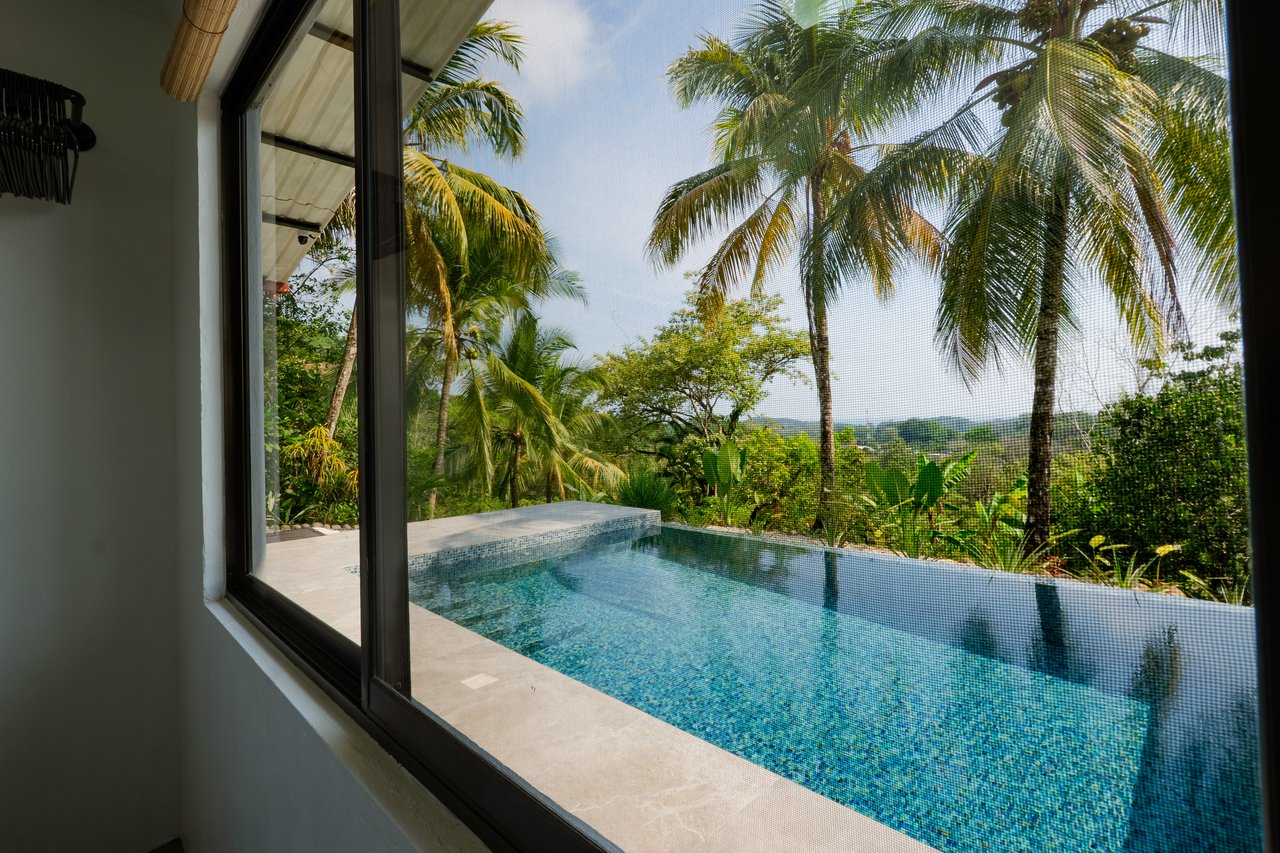 Ocean Peek Paradise Villa - 3 Bed - 1 Bath With a Pool in Hatillo