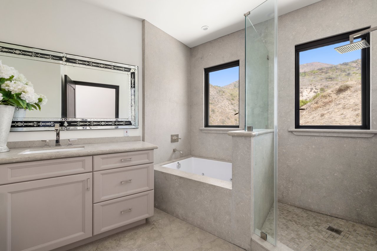 22435 Pacific Coast Hwy, Malibu 