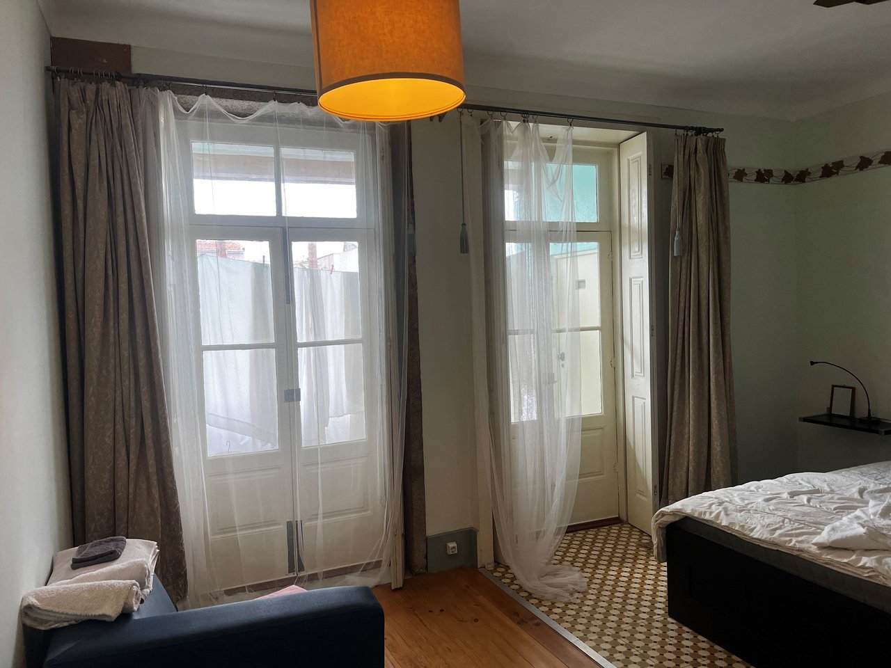 Traditional Four Story Building with Exceptional Investment Potential on Rua do Almada Porto