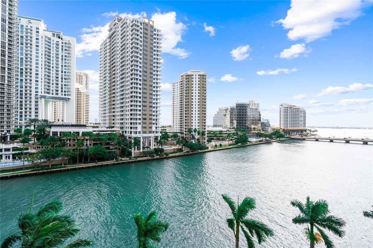 495 Brickell Ave Unit BAY707