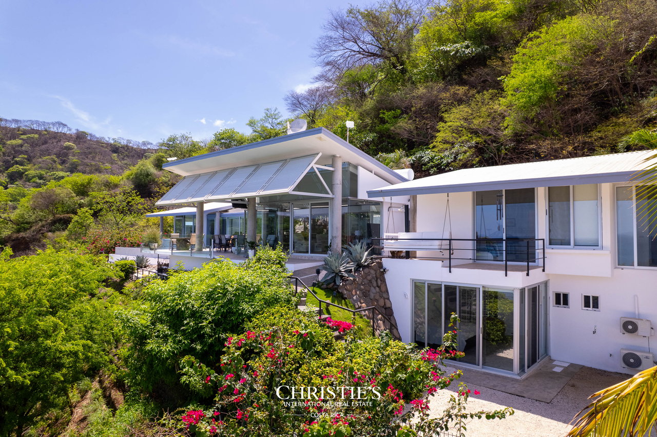 Glass House with Stunning Ocean Views and Award-Winning Design in Costa Rica, Guanacaste - Casa Holmes
