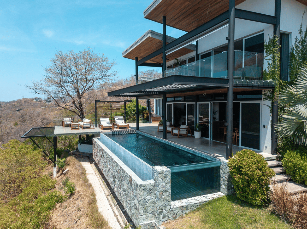 Casa Alta - Las Ventanas - Modern Tropical Oasis