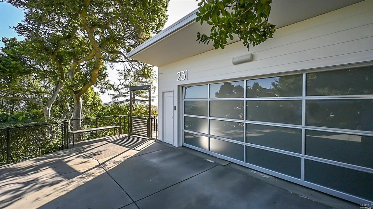 231 Princeton Ave
