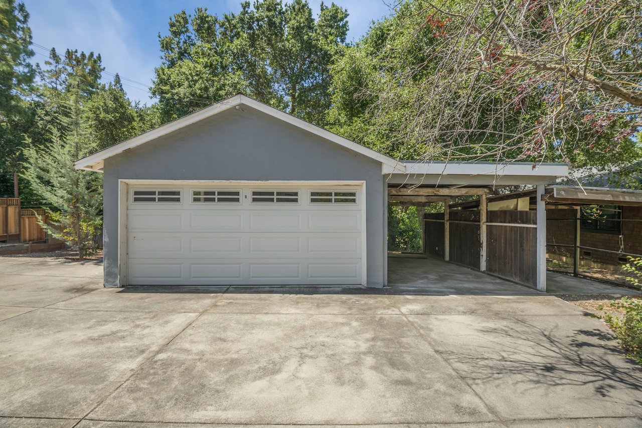 310 Johnson Avenue