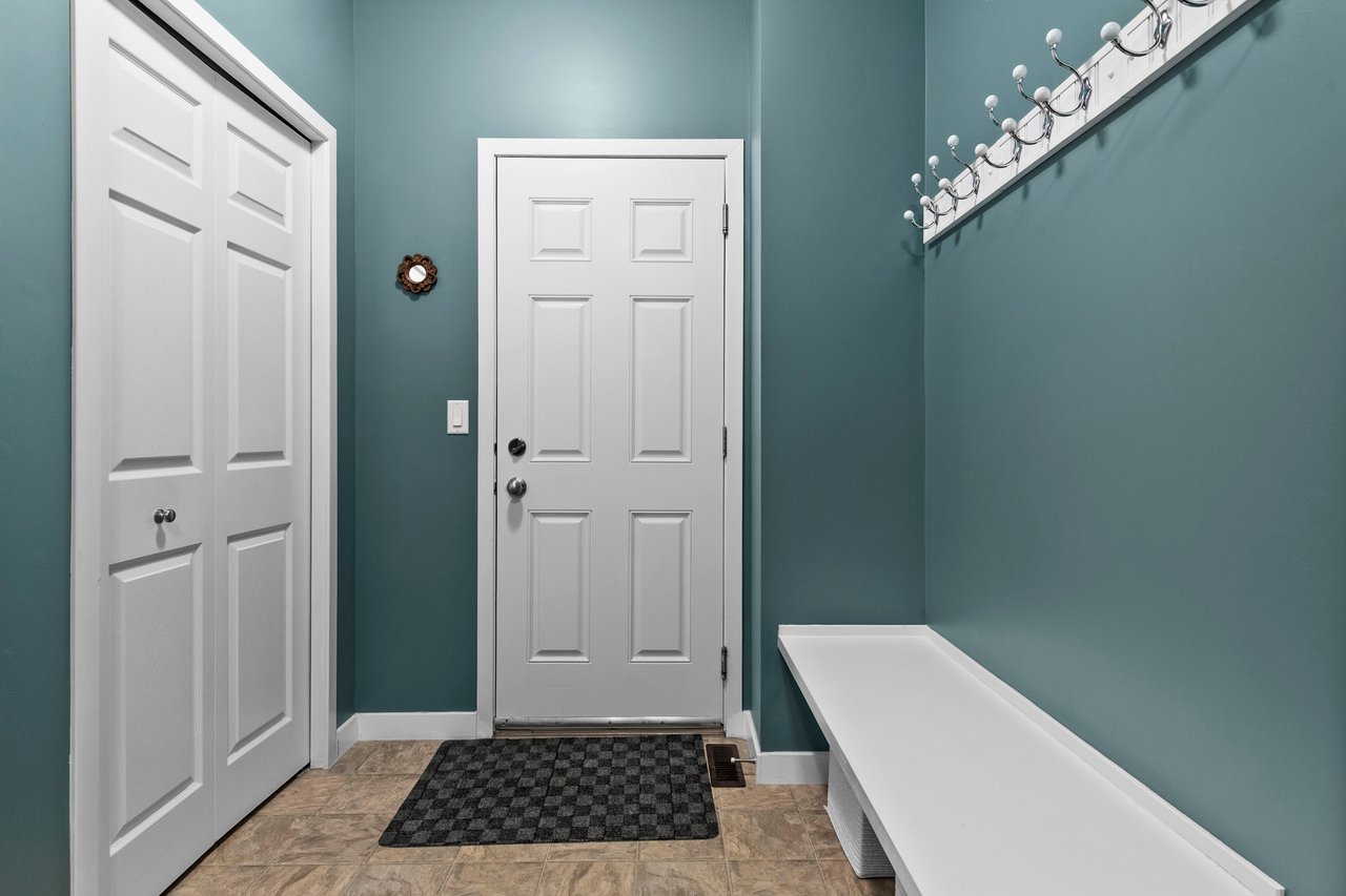 207 Royal Oak Bay NW