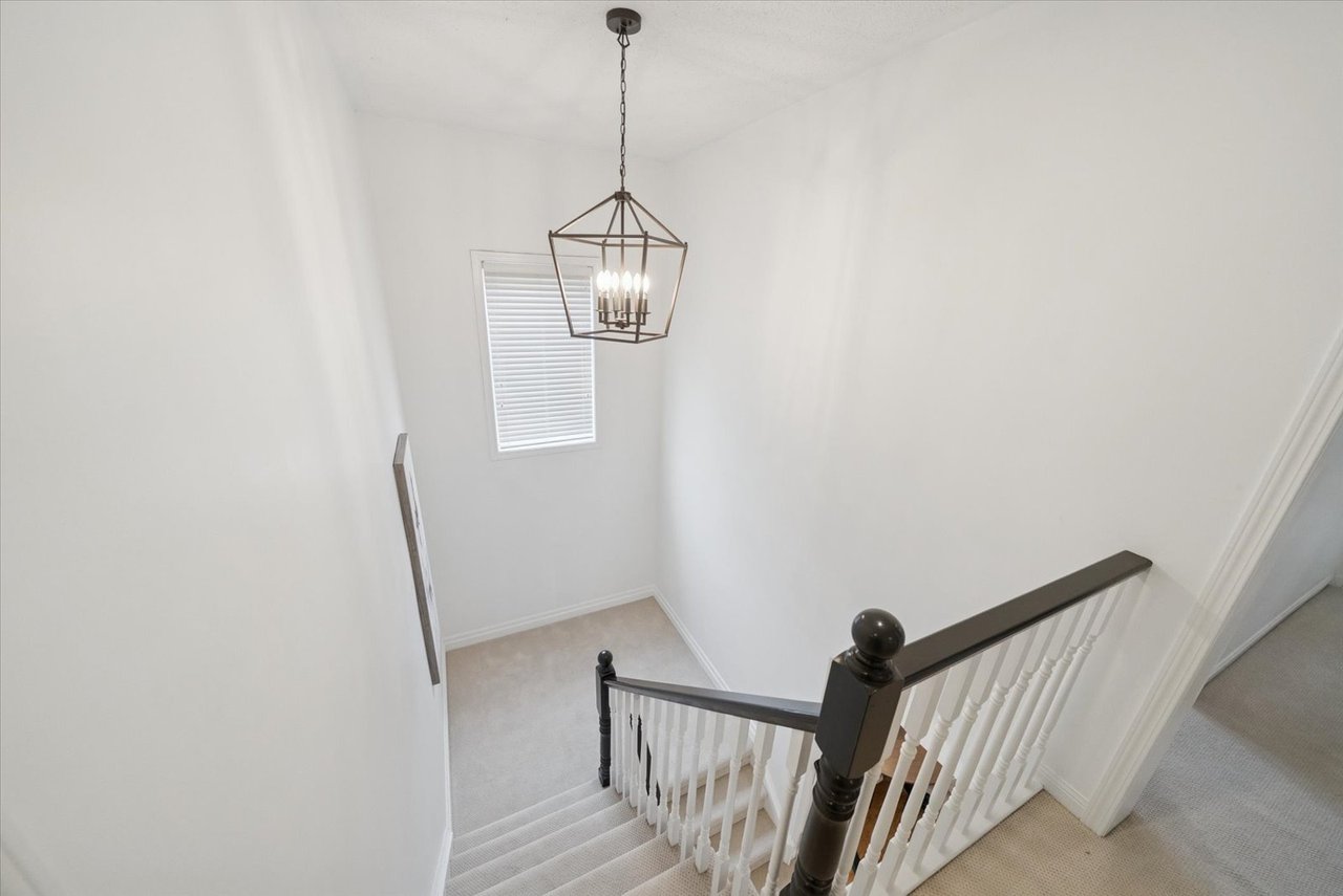 77 Fred Silvester rd