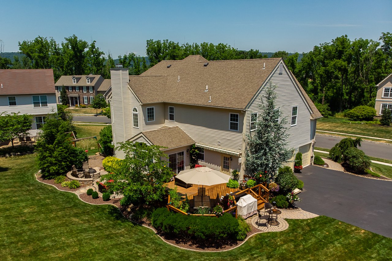 4800 Curly Horse Drive