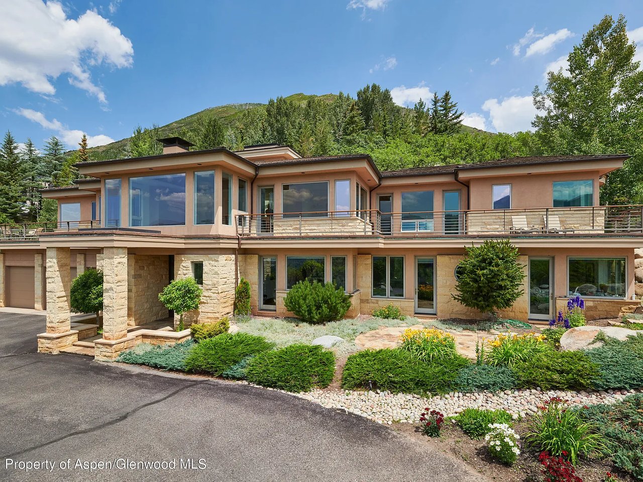 804 Hunter Creek Rd, Aspen, CO 81611