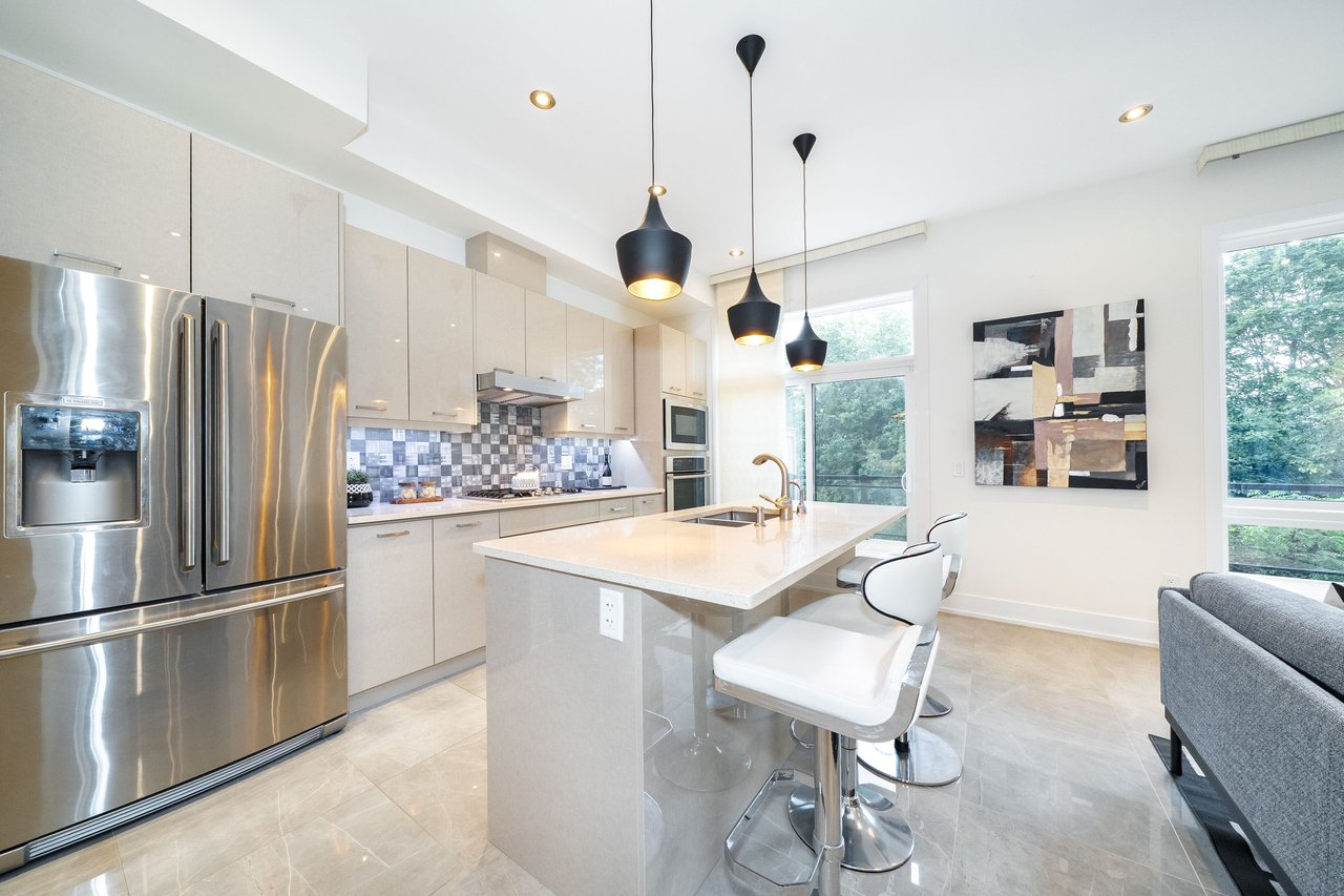 20 Crestridge Drive