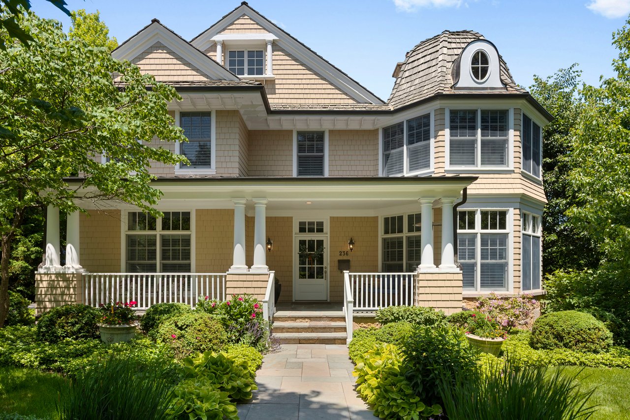 236 E North Ave