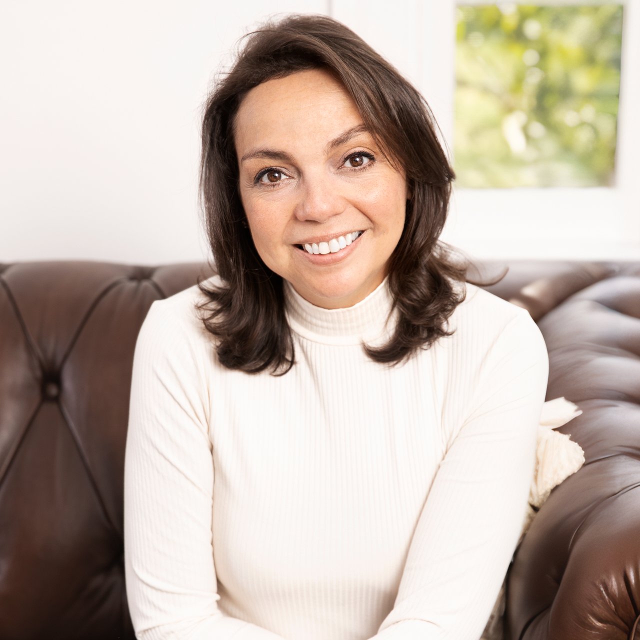April Helene Monaco Village of Pelham, NY Real Estate Agent Headshot