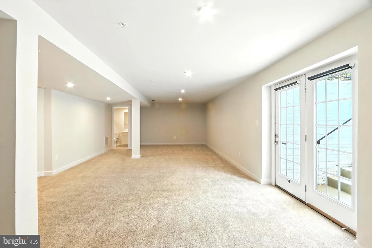 6015 Charles Henry Pl