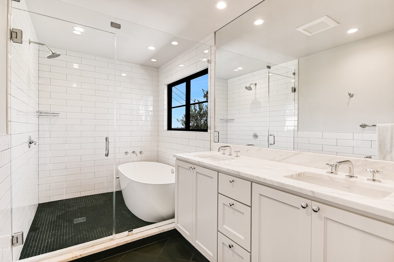 6510 Mesa Drive