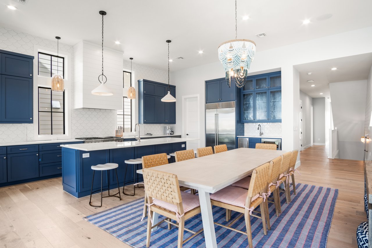 221 Teakwood Drive, Port Aransas, TX 78373