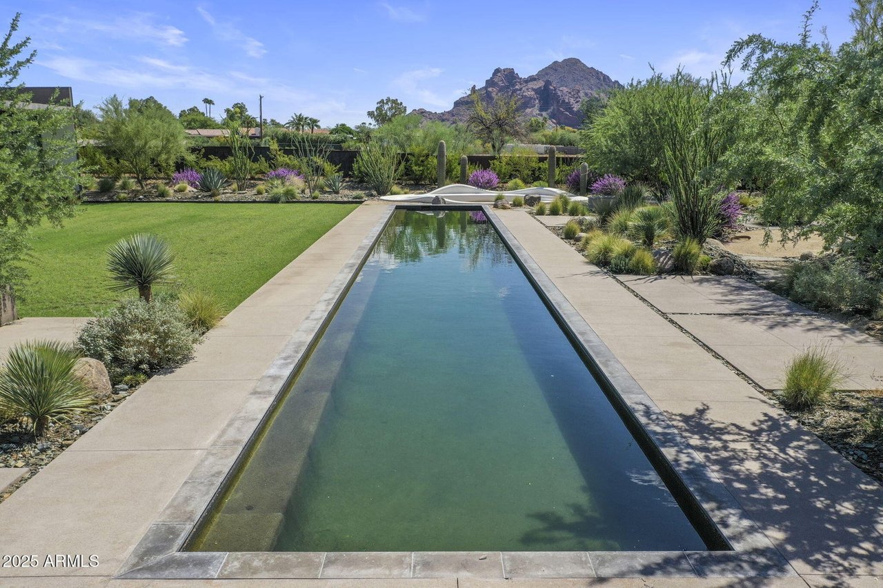 3700 E CAMINO SIN NOMBRE